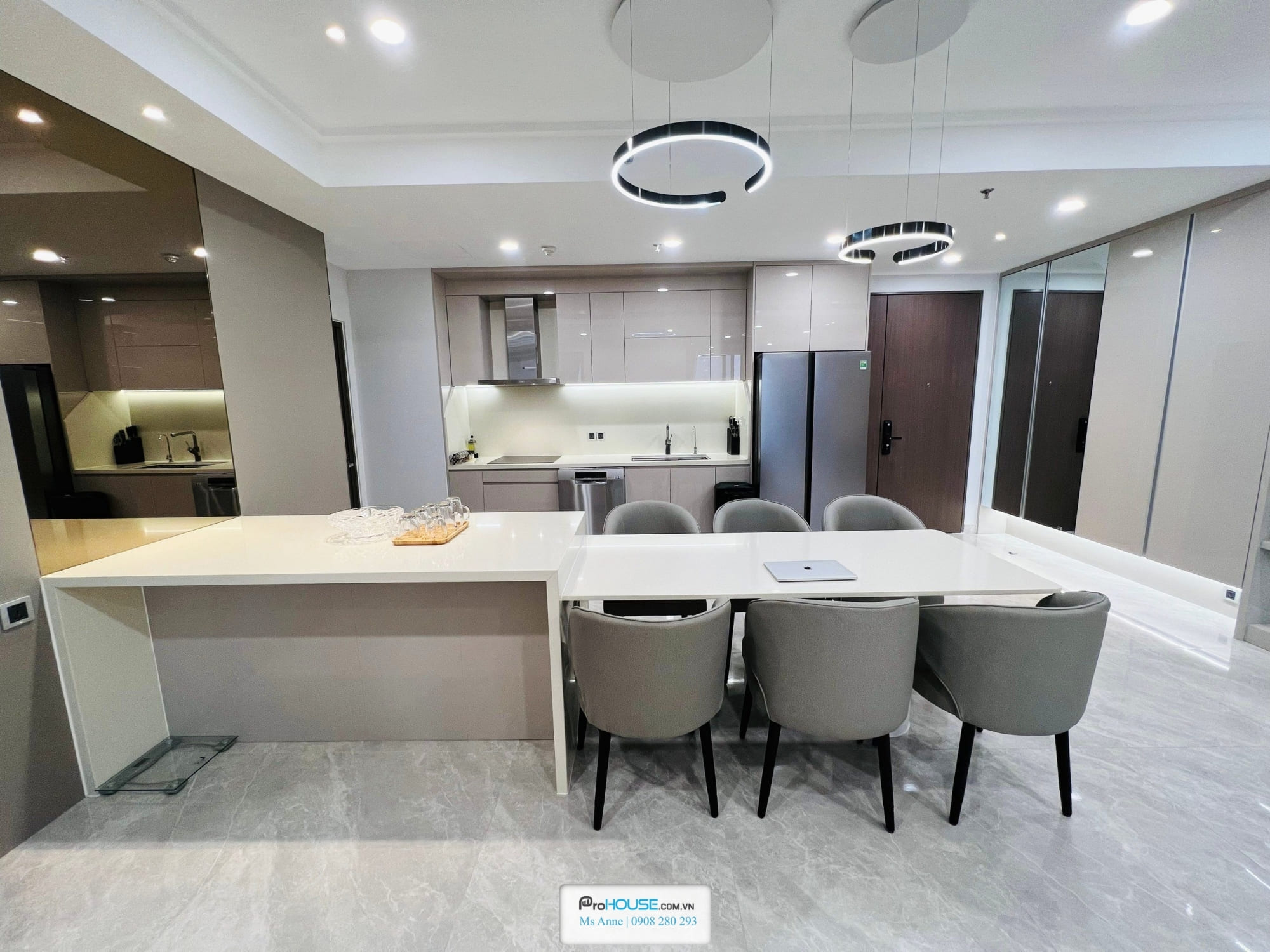 Luxury apartment in Midtown for sale with full furniture and river view